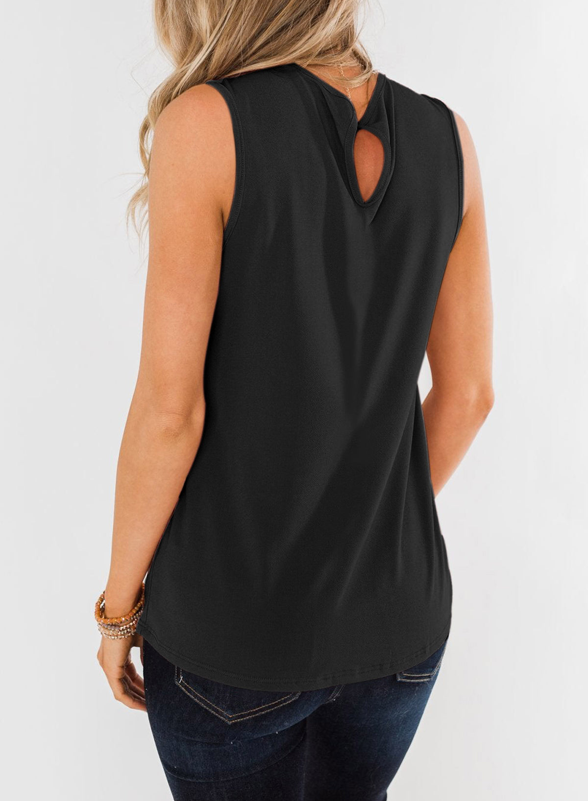 Solid Color Pleated Round Neck Sleeveless Top