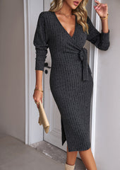 Black V-Neck Long-Sleeve Knitted Pleated Maxi Dress