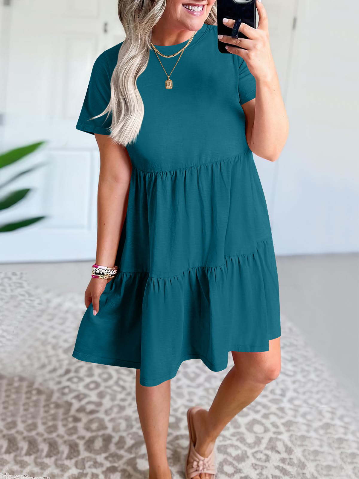 Round Neck Solid Color Loose Short Flowing Pleated Dress