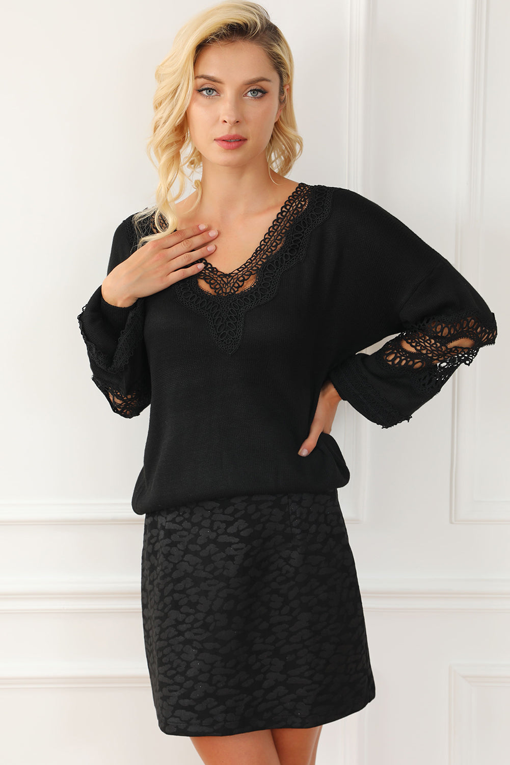 Hollowed Lace Splicing V Neck Loose Sweater