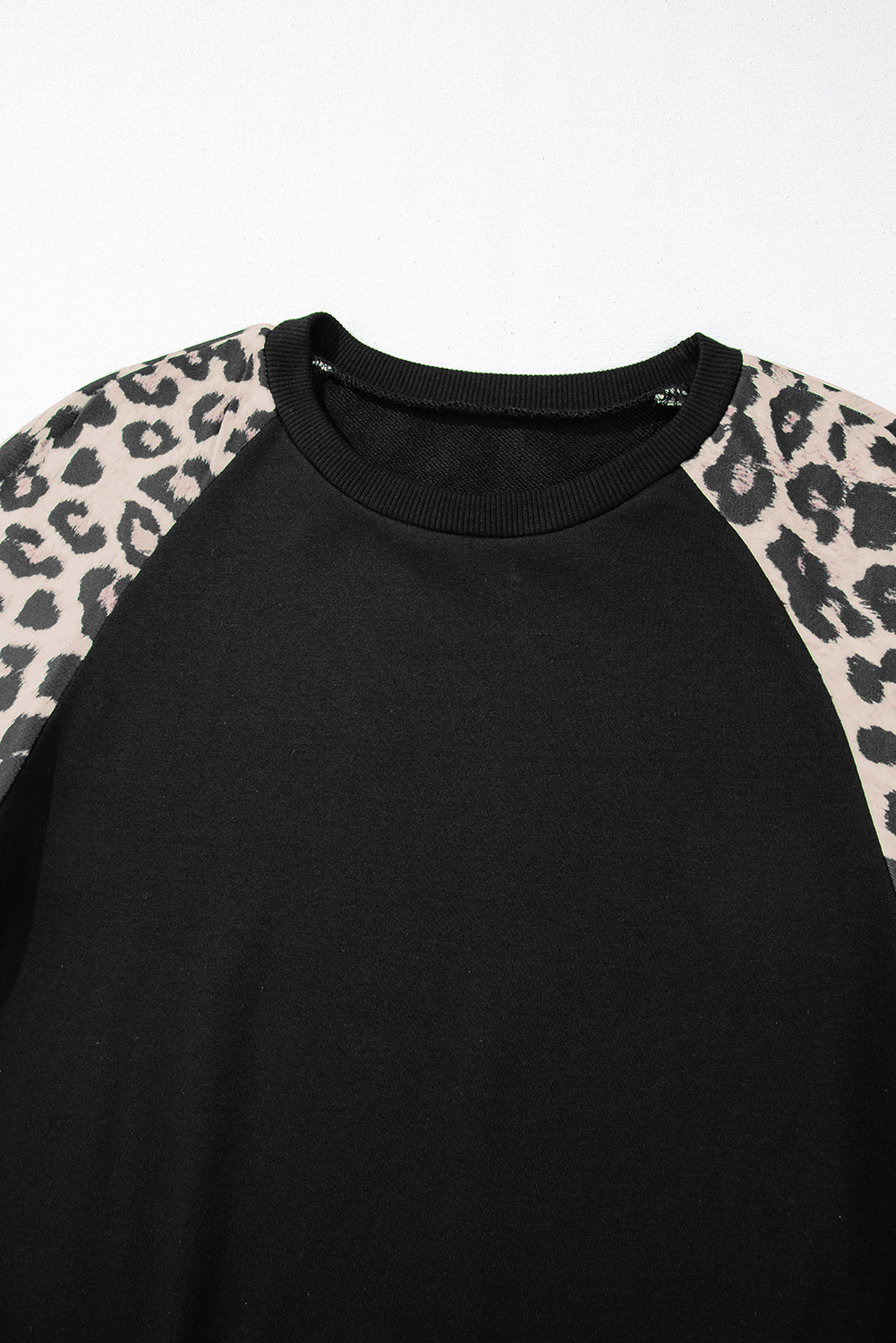 Leopard Print Colorblock Raglan Sleeve Sweatshirt