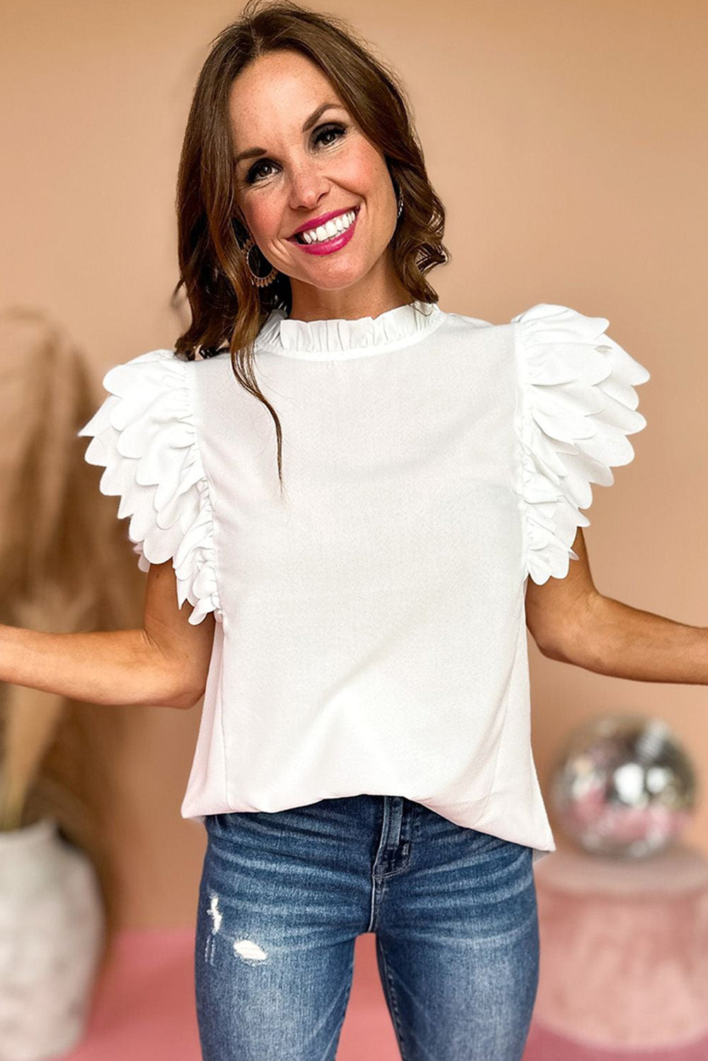 Women's Solid Color Scalloped Ruffle Sleeve Top