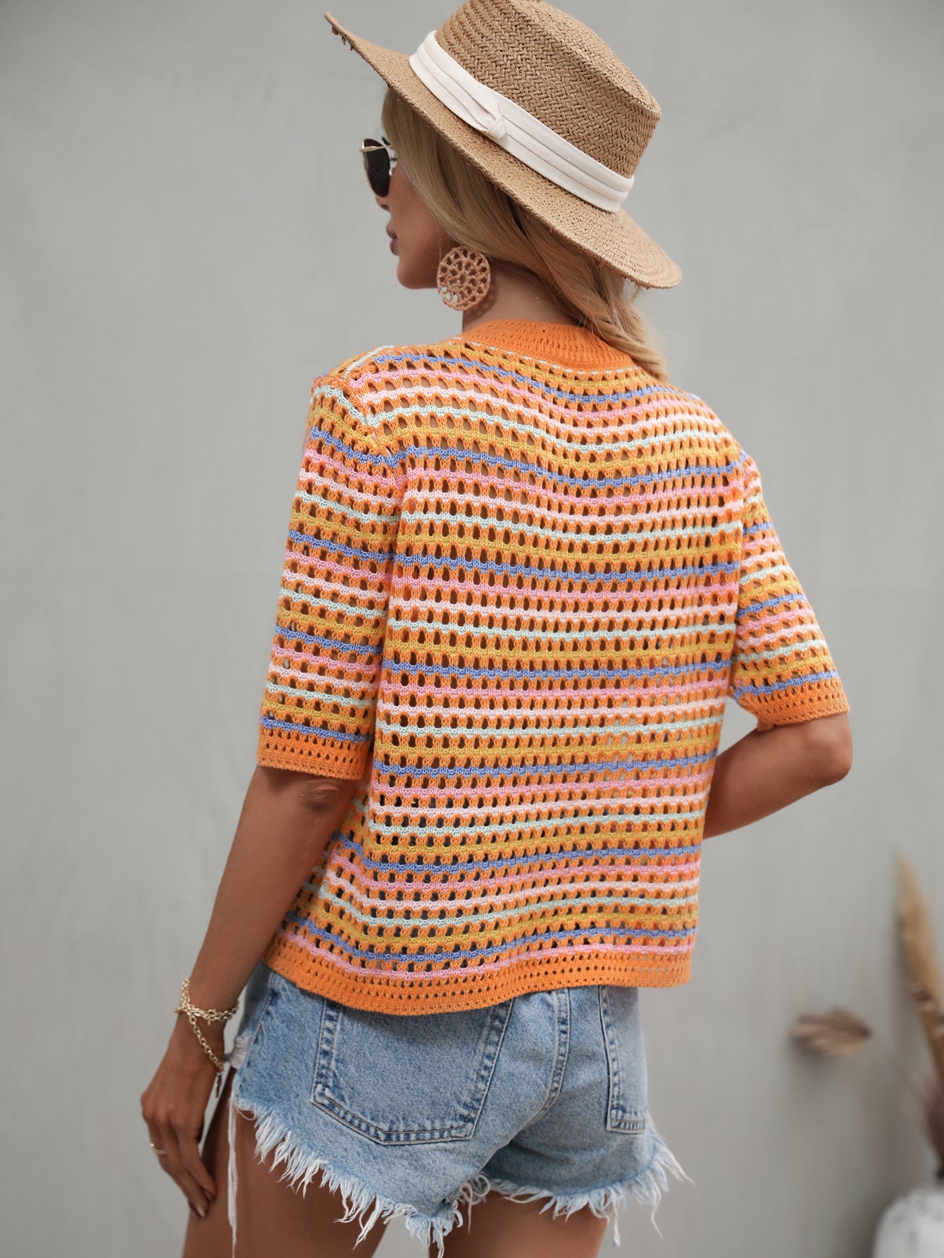 Panelled Cut-out Knit with Loose Crew-neck Stripes