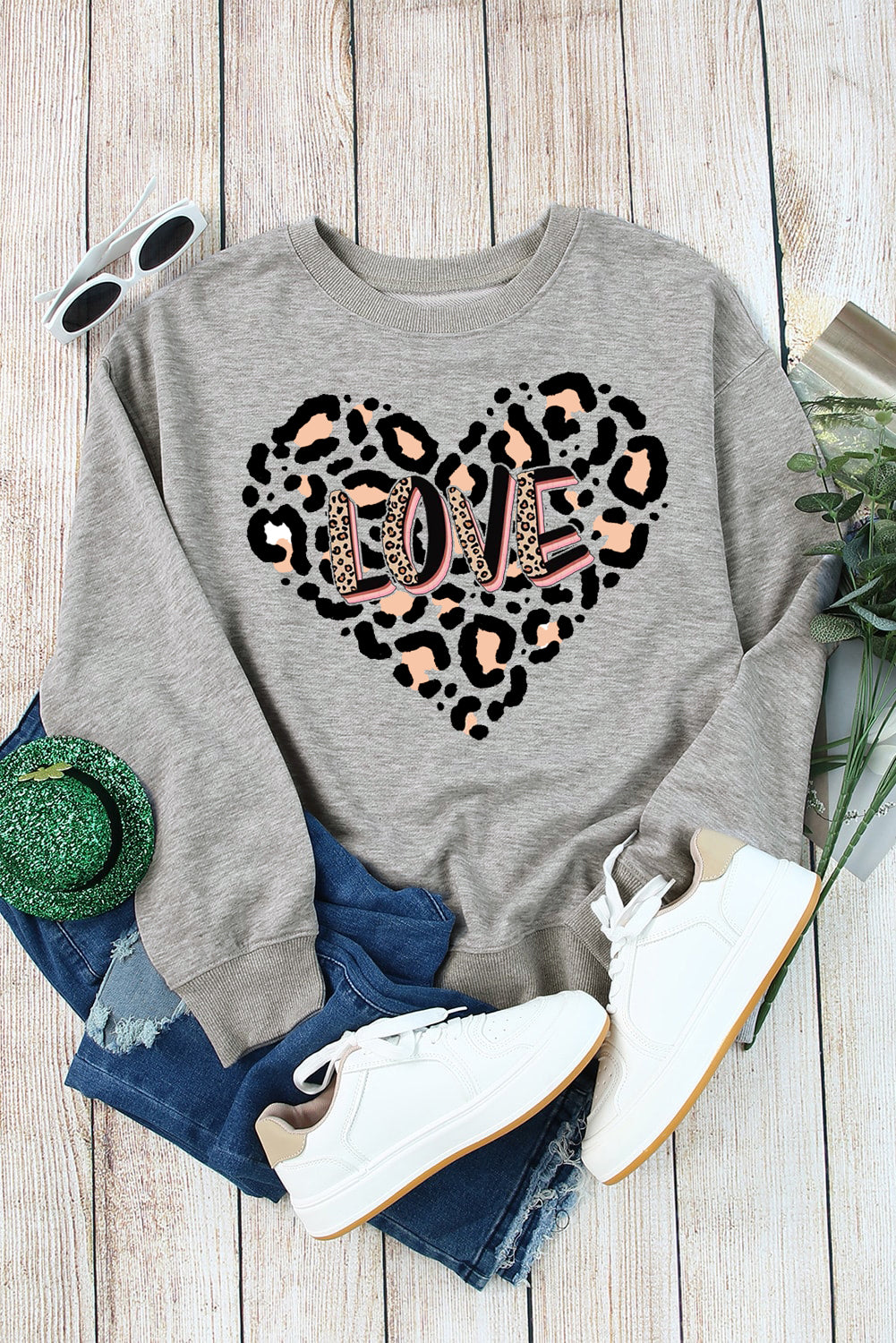 Solid Color Leopard Heart LOVE Graphic Crew Neck Sweatshirt