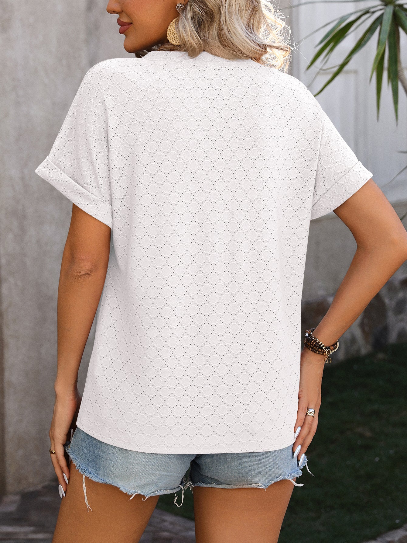 V-neck  Round Dot Loose Short-sleeved T-shirt