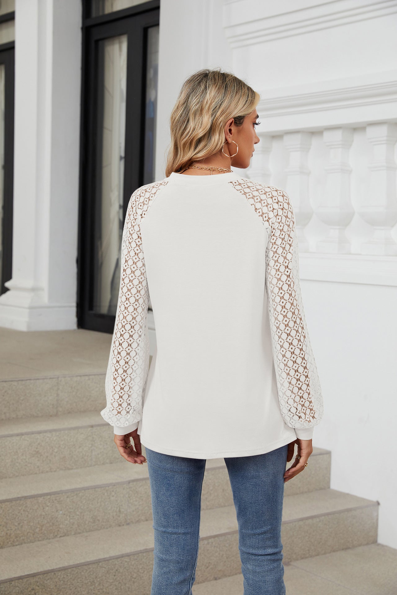 Lace Splicing Crew Neck Long Sleeve Loose T-Shirt