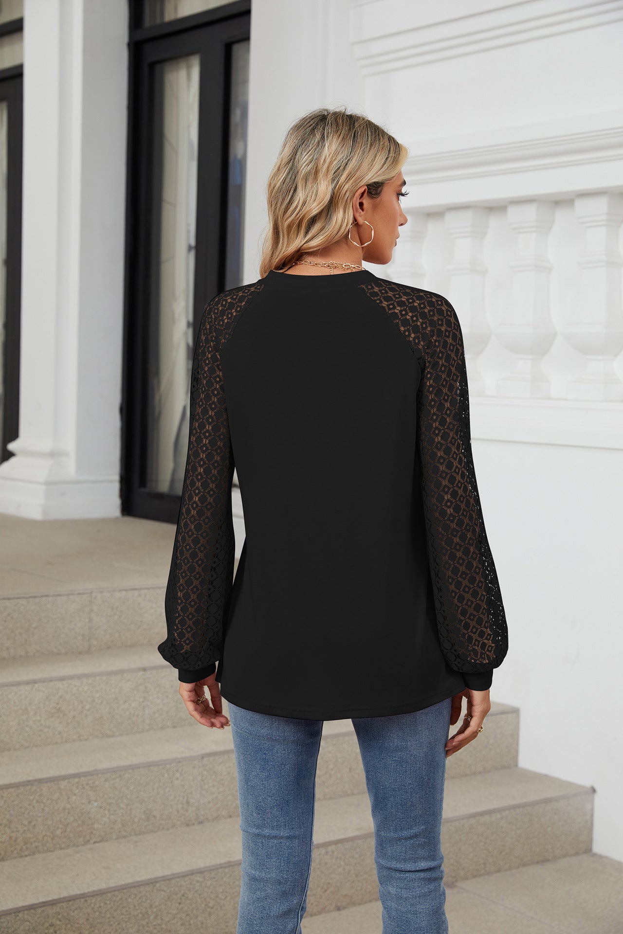 Lace Splicing Crew Neck Long Sleeve Loose T-Shirt