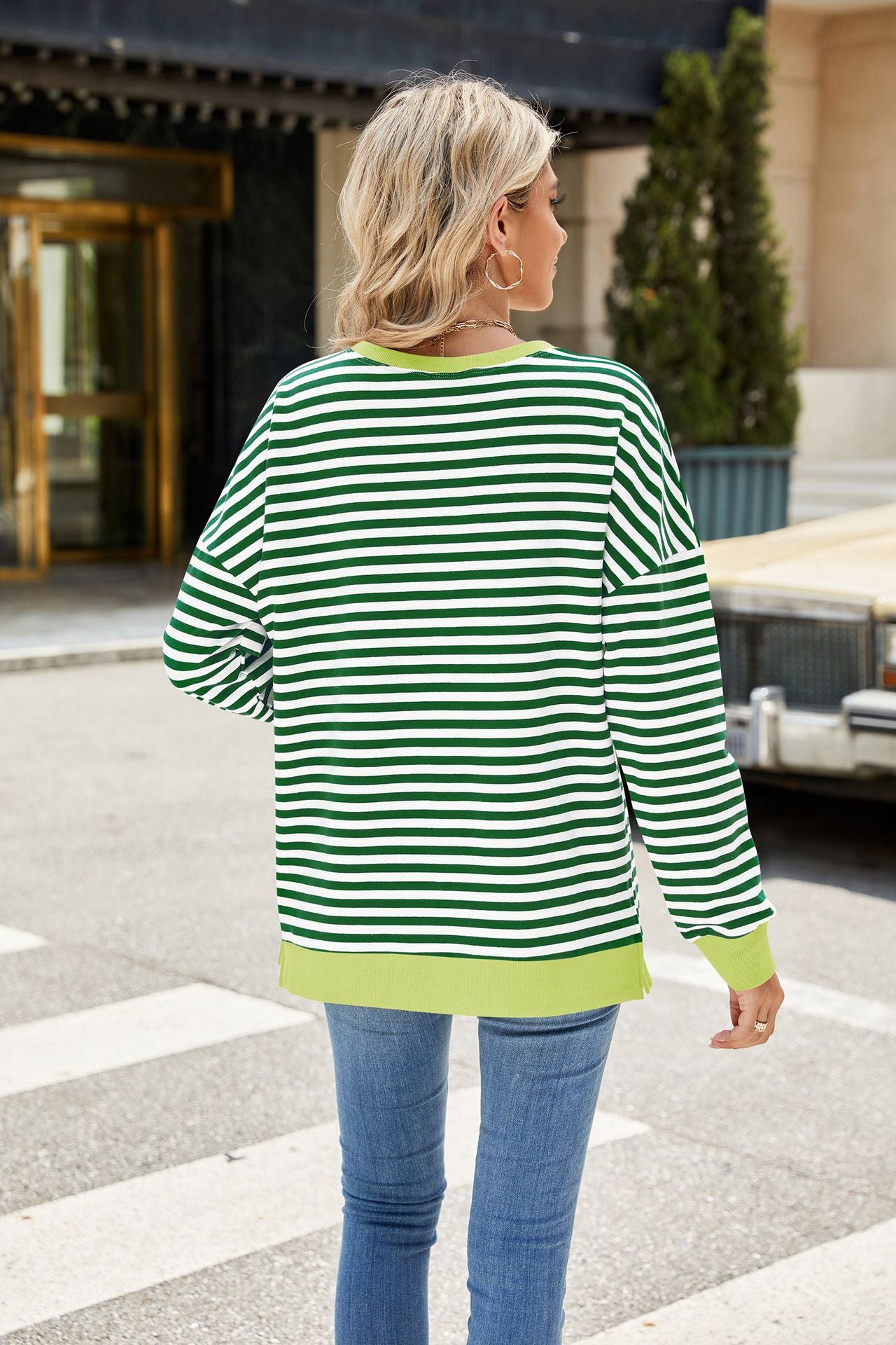 Contrasting Crew Neck Split Long Sleeve Loose Striped Sweater