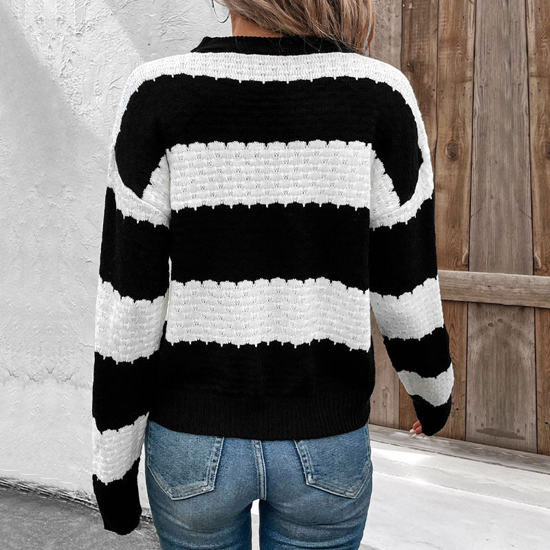 Crew Neck Black And White Striped Knit Pullover