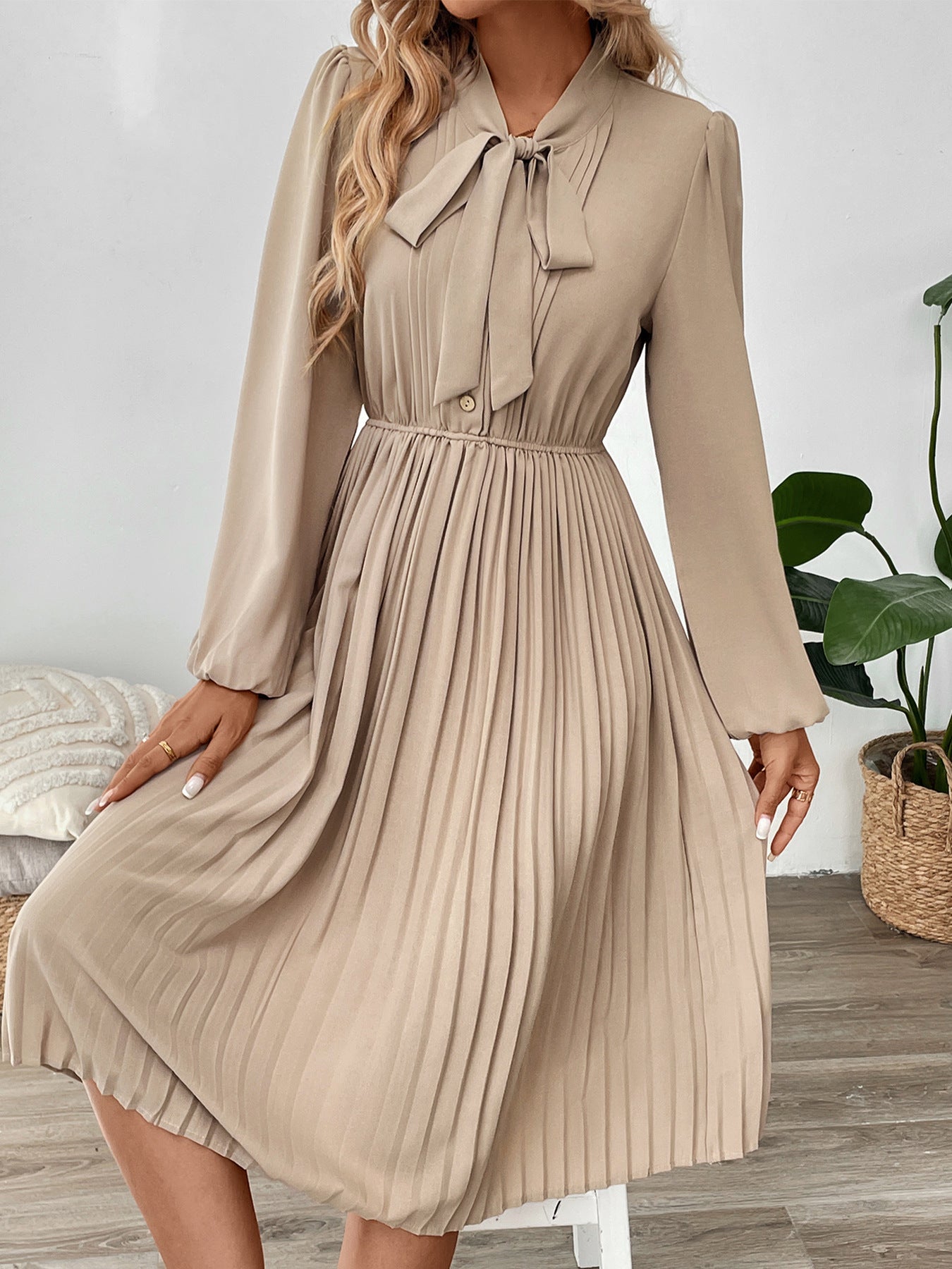 Neck Tie Solid Color Button-down Pleated Dress