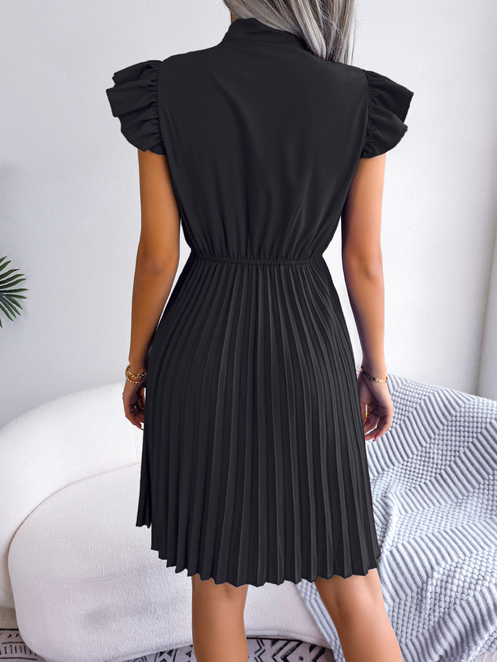 Lace-up Waisted Pleated with Large Swing Dress