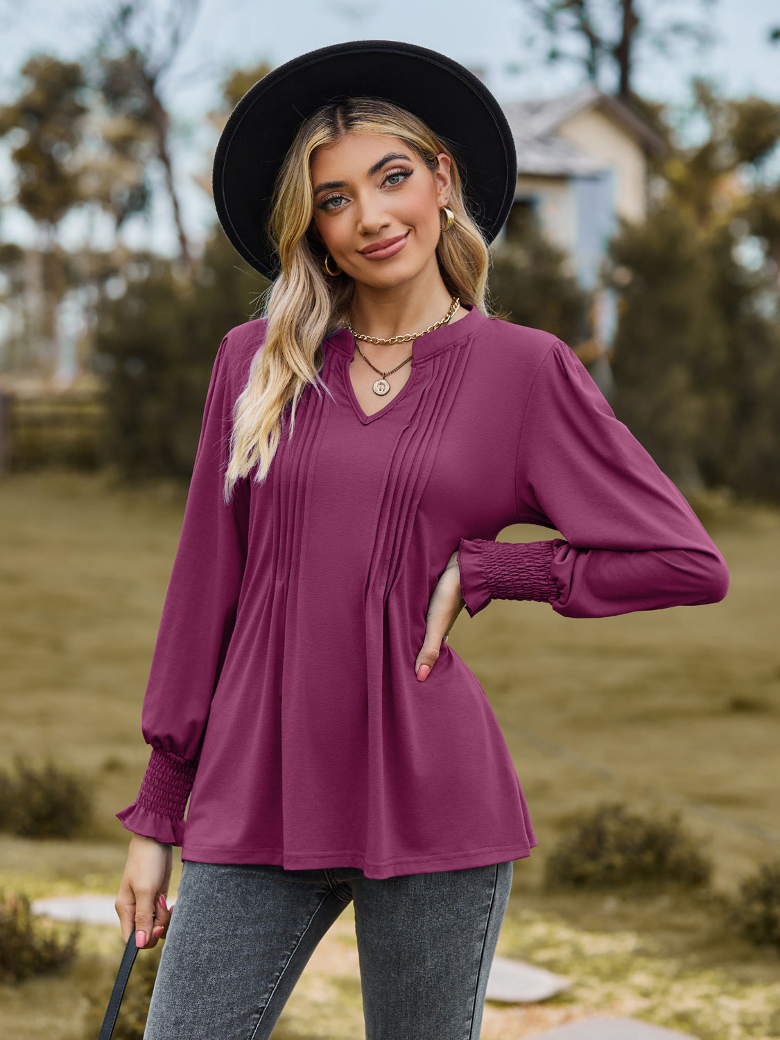 Women's Solid Color Pull-strip Bubble Sleeves V-neck Long-sleeved Top