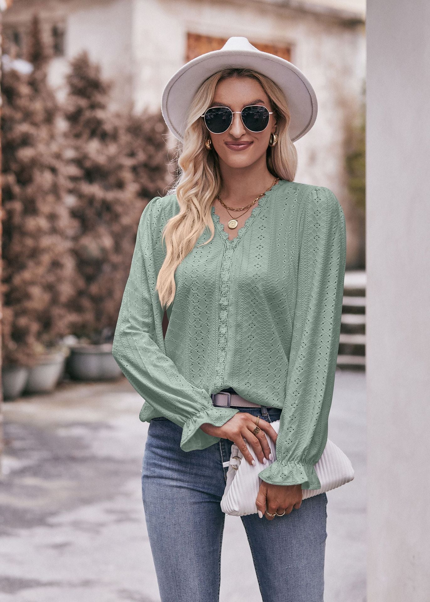 Women's T-Shirt Hole Lace V-Neck Long Sleeve Top