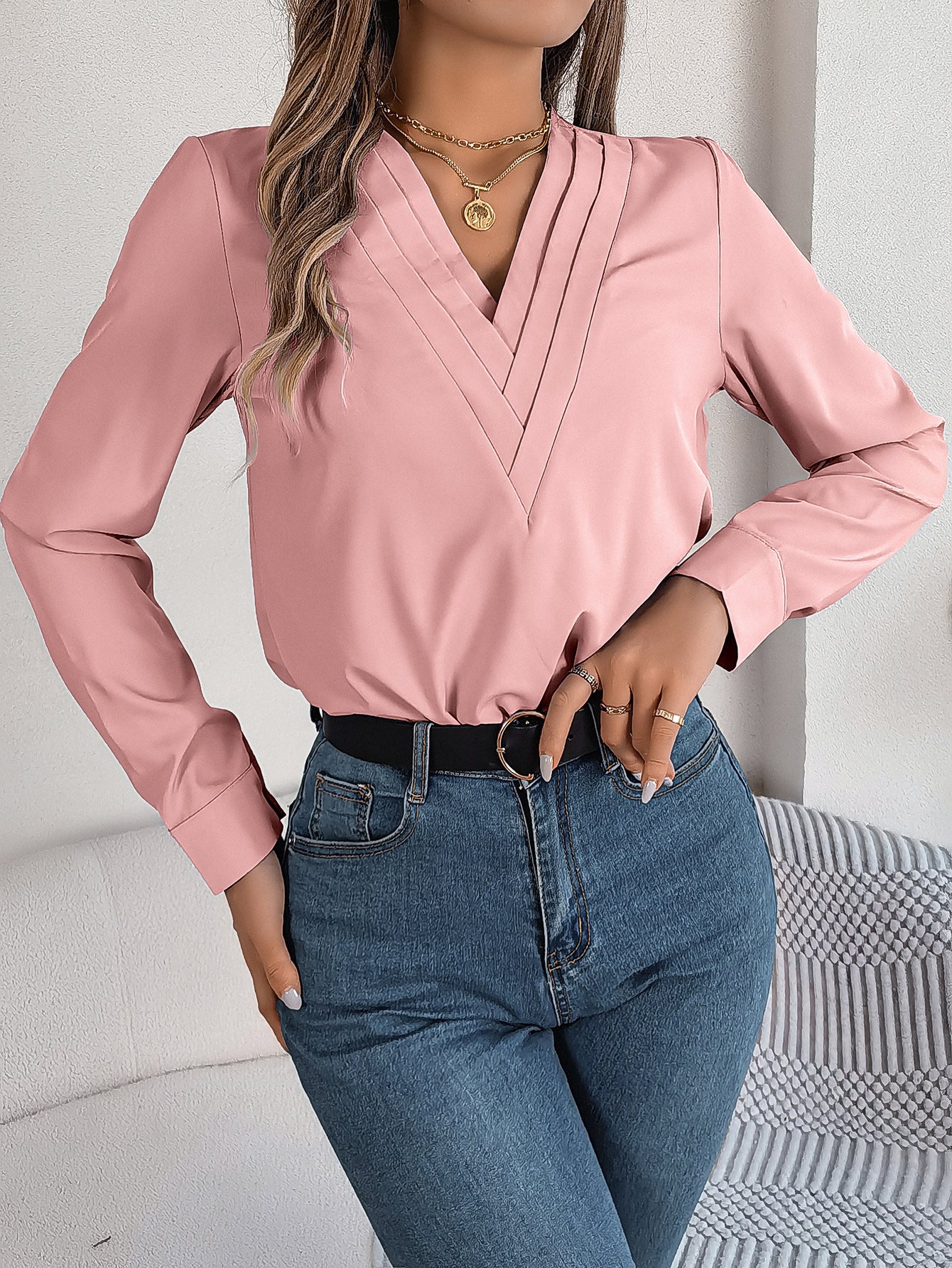 Solid Color Stacked V-neck Long-sleeved Elegant Shirt