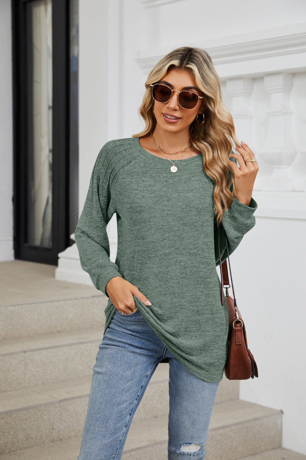 Solid Color Round Neck Loose Pull-up Long-sleeved Top