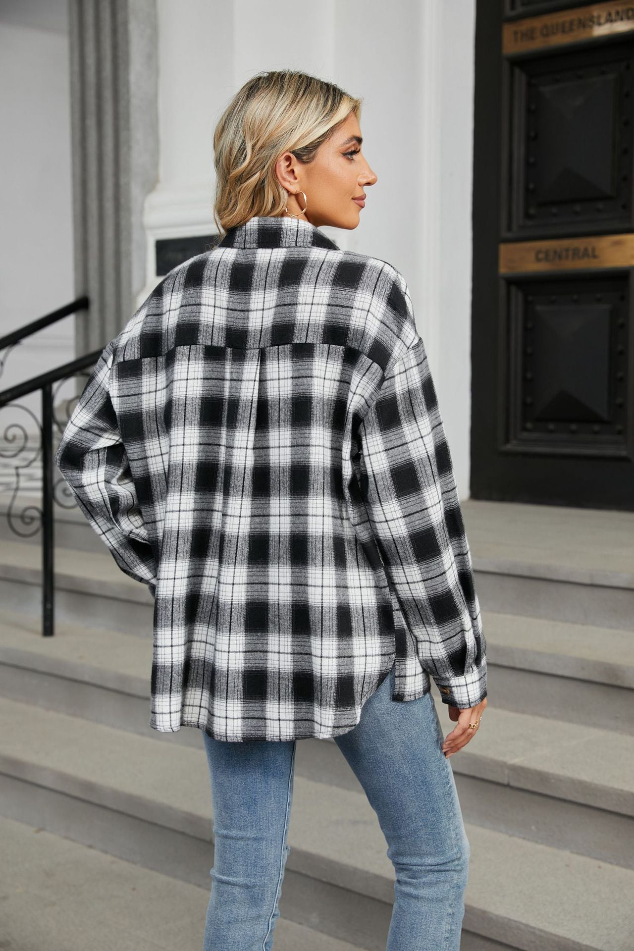 Long Sleeve Pocket Button Plaid Shirt