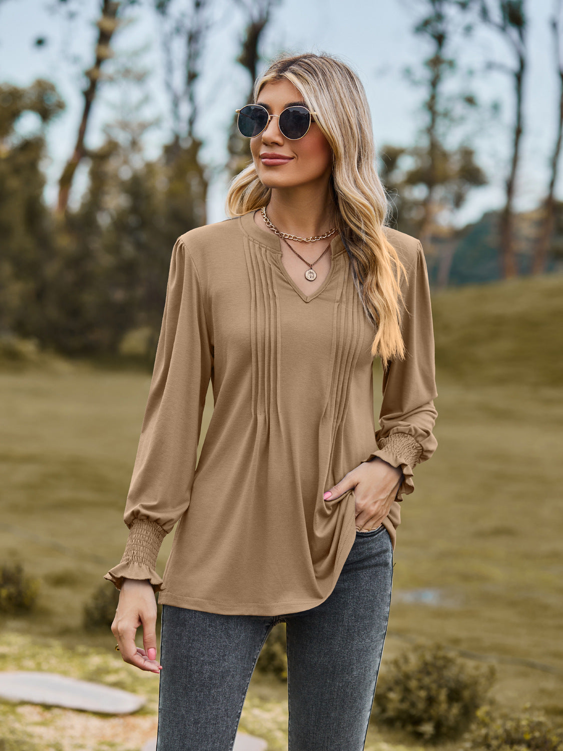 Women's Solid Color Pull-strip Bubble Sleeves V-neck Long-sleeved Top