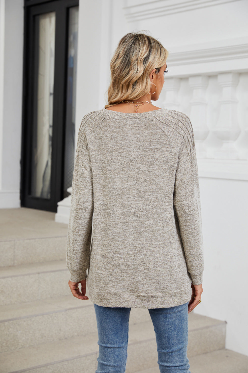 Solid Color Round Neck Loose Pull-up Long-sleeved Top