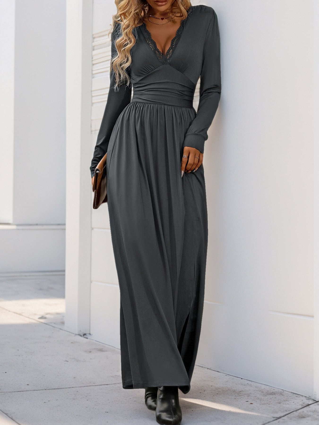 Solid Color Split-ended Slim-fit Dress