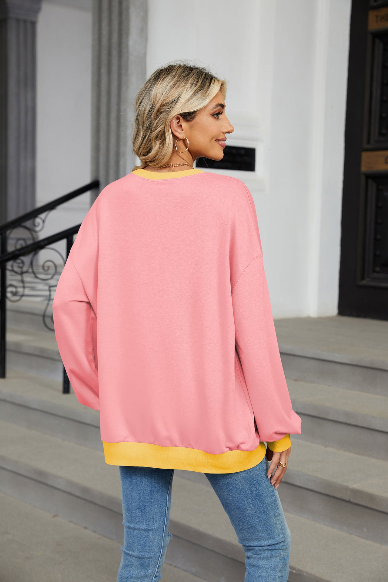 Contrasting Color Round Neck Loose Long-sleeved Sweater