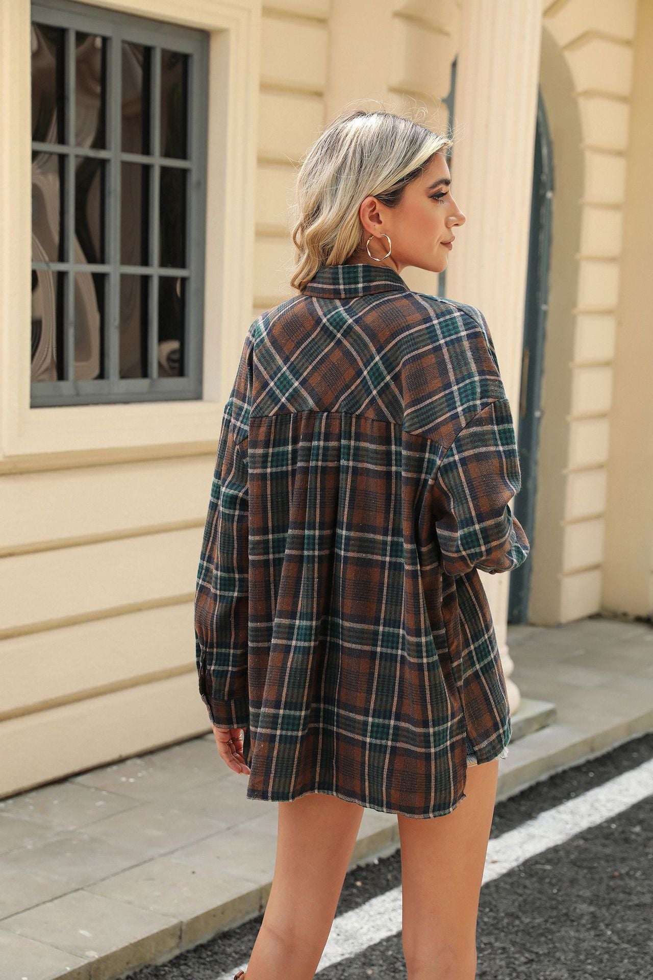 Lapel Pocket Loose Long Sleeve Plaid Shirt