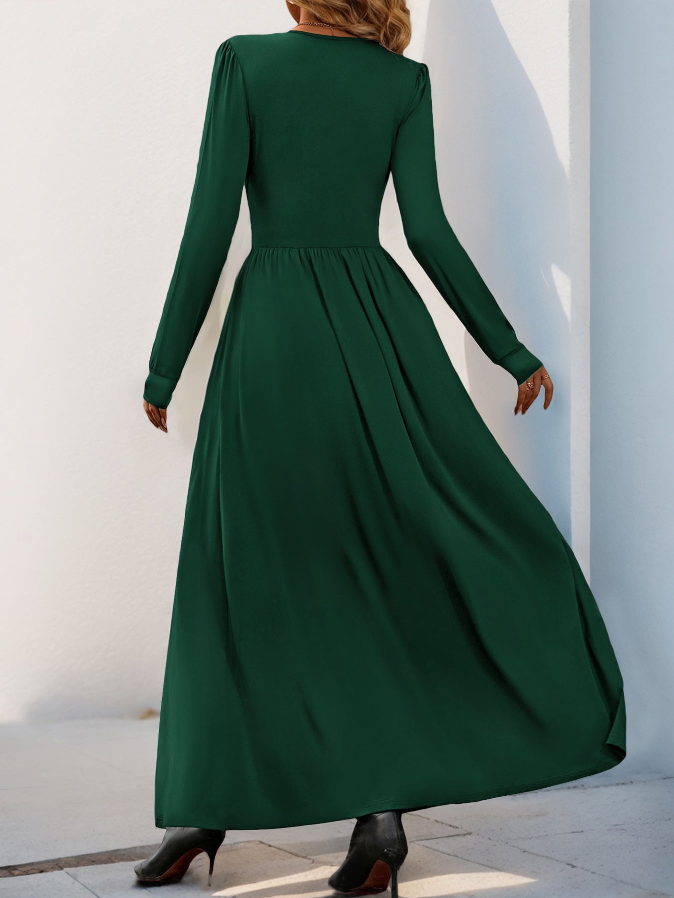 Solid Color Split-ended Slim-fit Dress