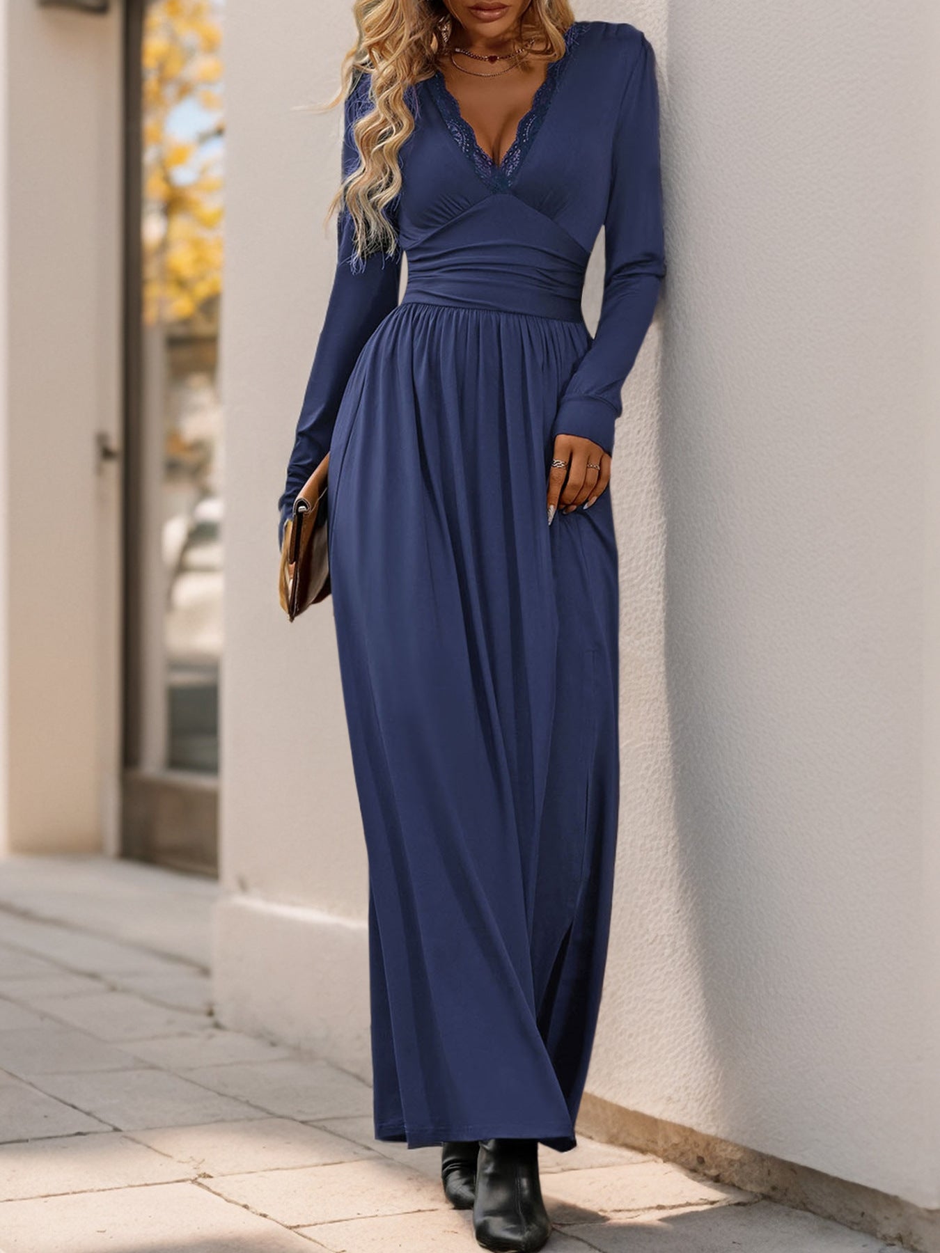 Solid Color Split-ended Slim-fit Dress