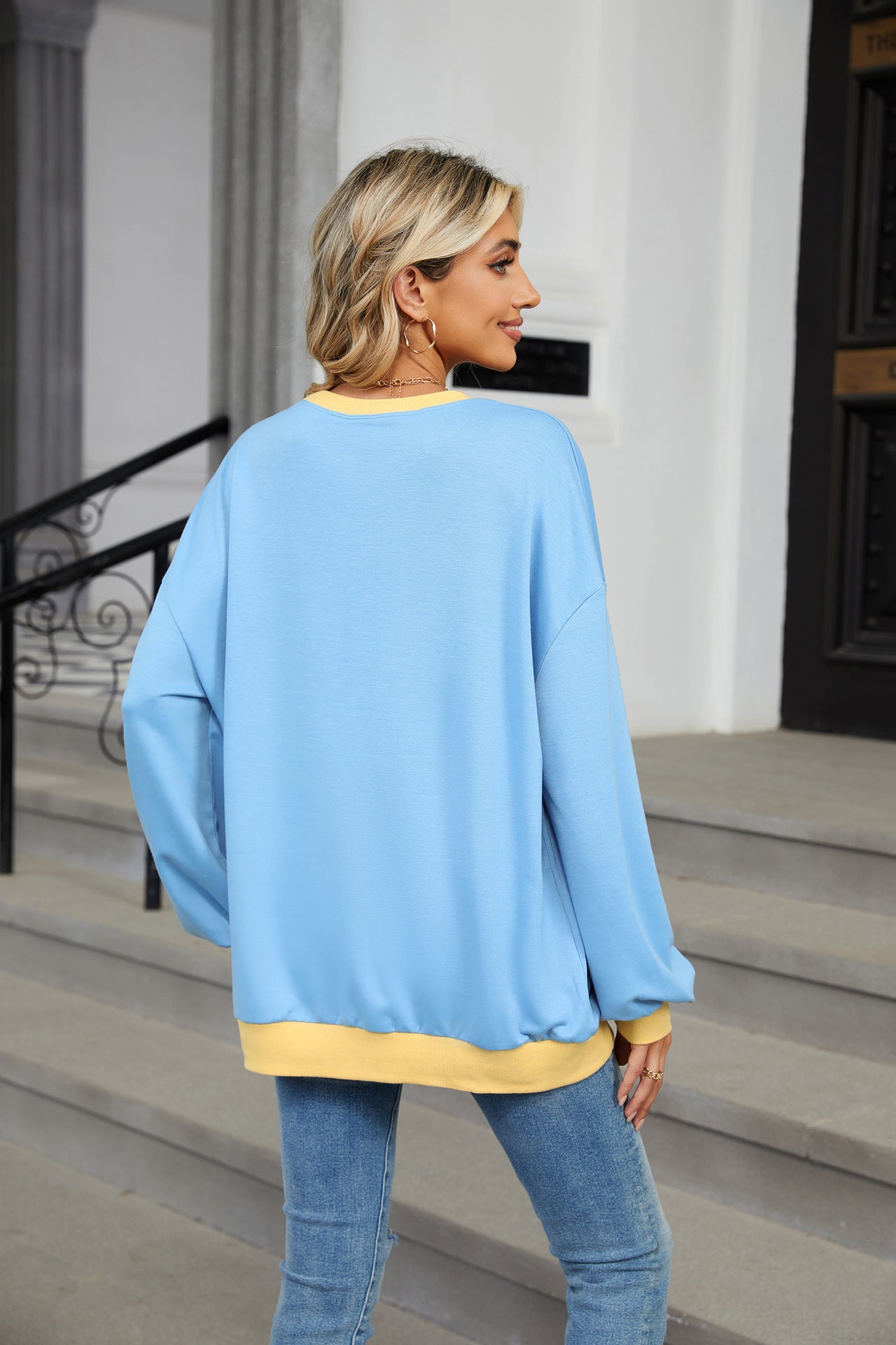 Contrasting Color Round Neck Loose Long-sleeved Sweater