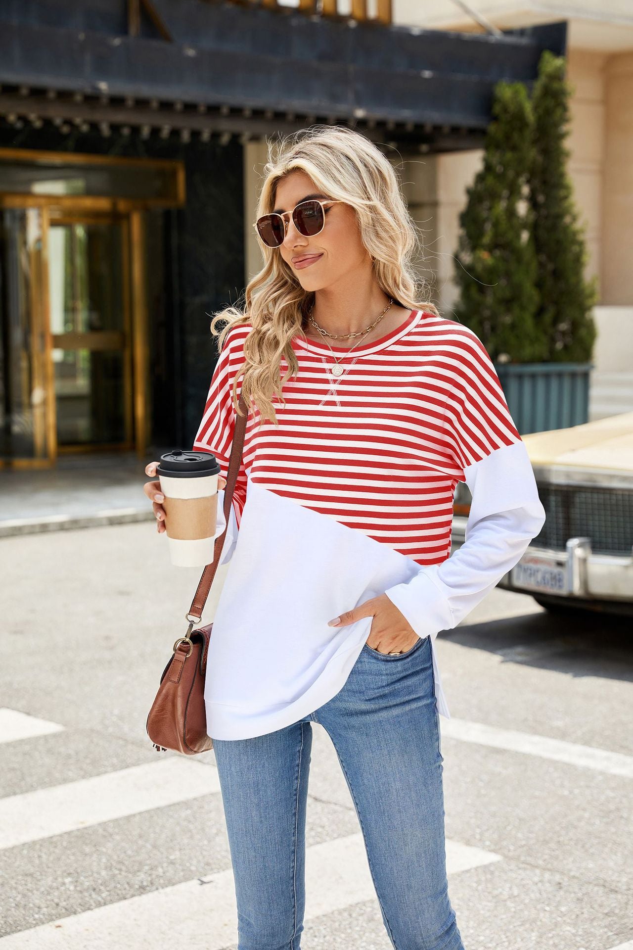 Solid Color Crew Neck Contrasting Striped Long-sleeved Sweater