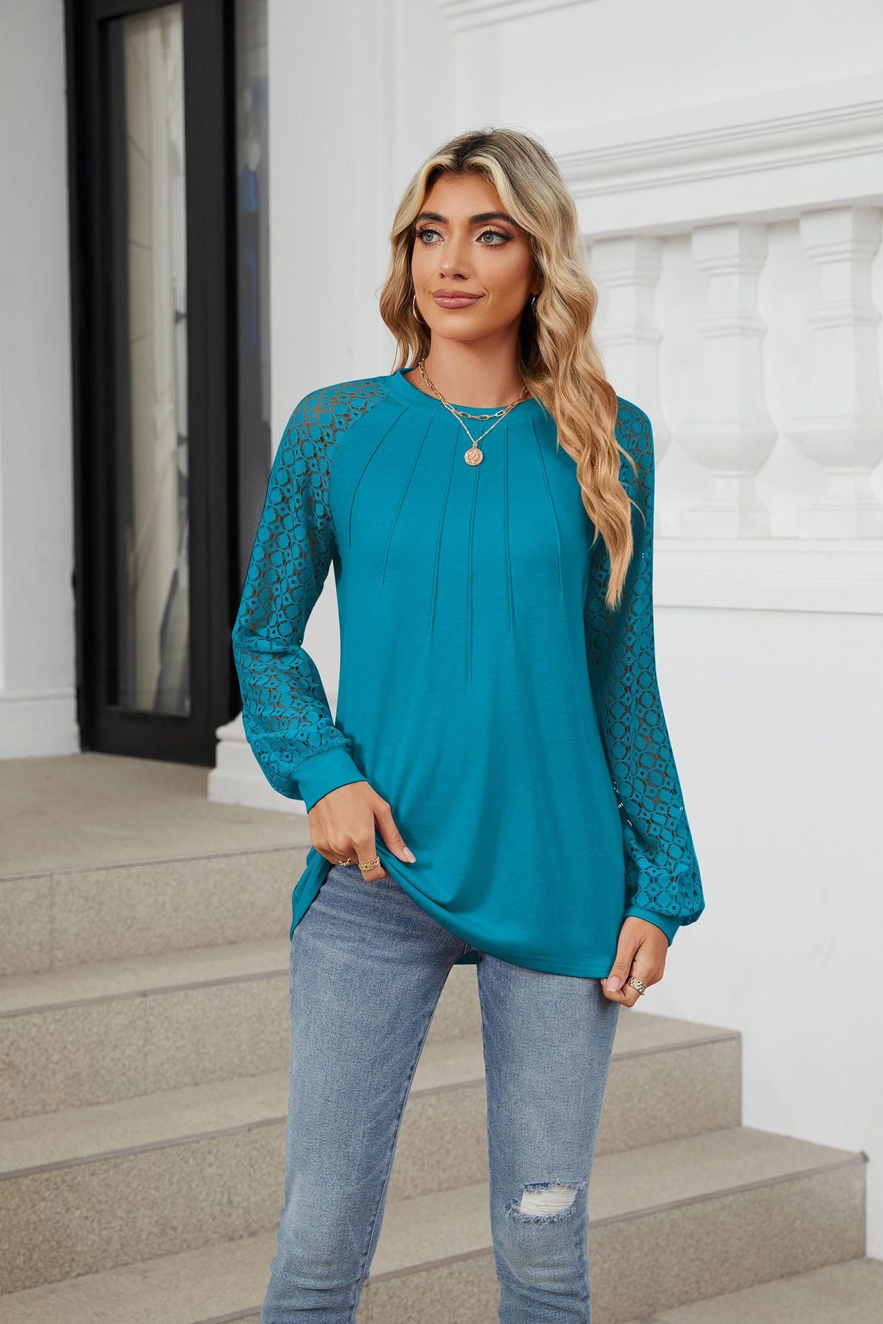 Lace Splicing Crew Neck Long Sleeve Loose T-Shirt