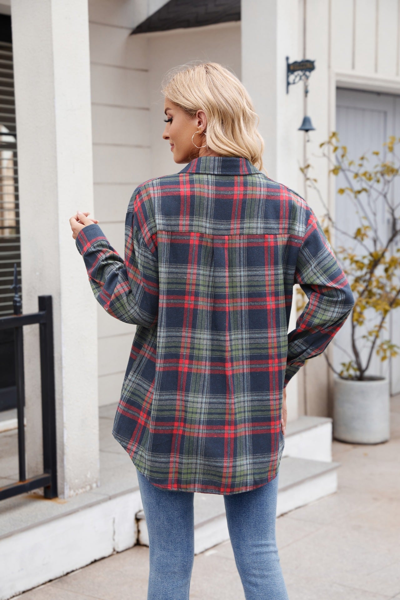 Women's  New Casual Fashion Loose Plaid Pocket Shirt