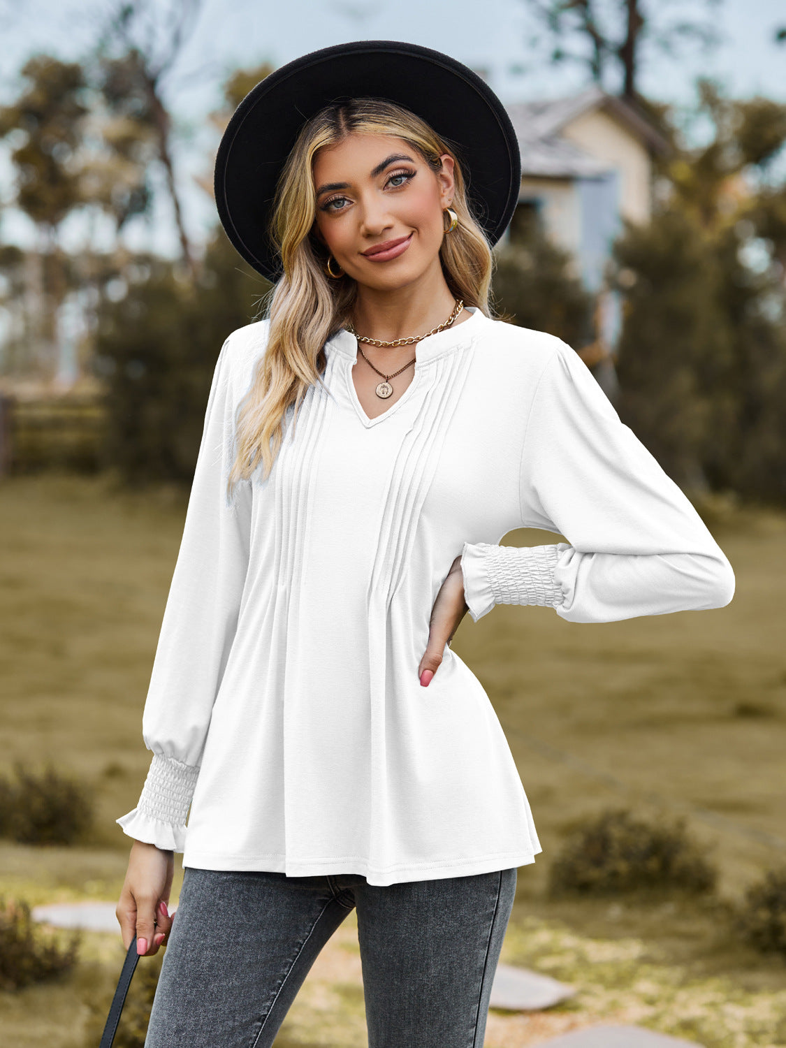 Women's Solid Color Pull-strip Bubble Sleeves V-neck Long-sleeved Top