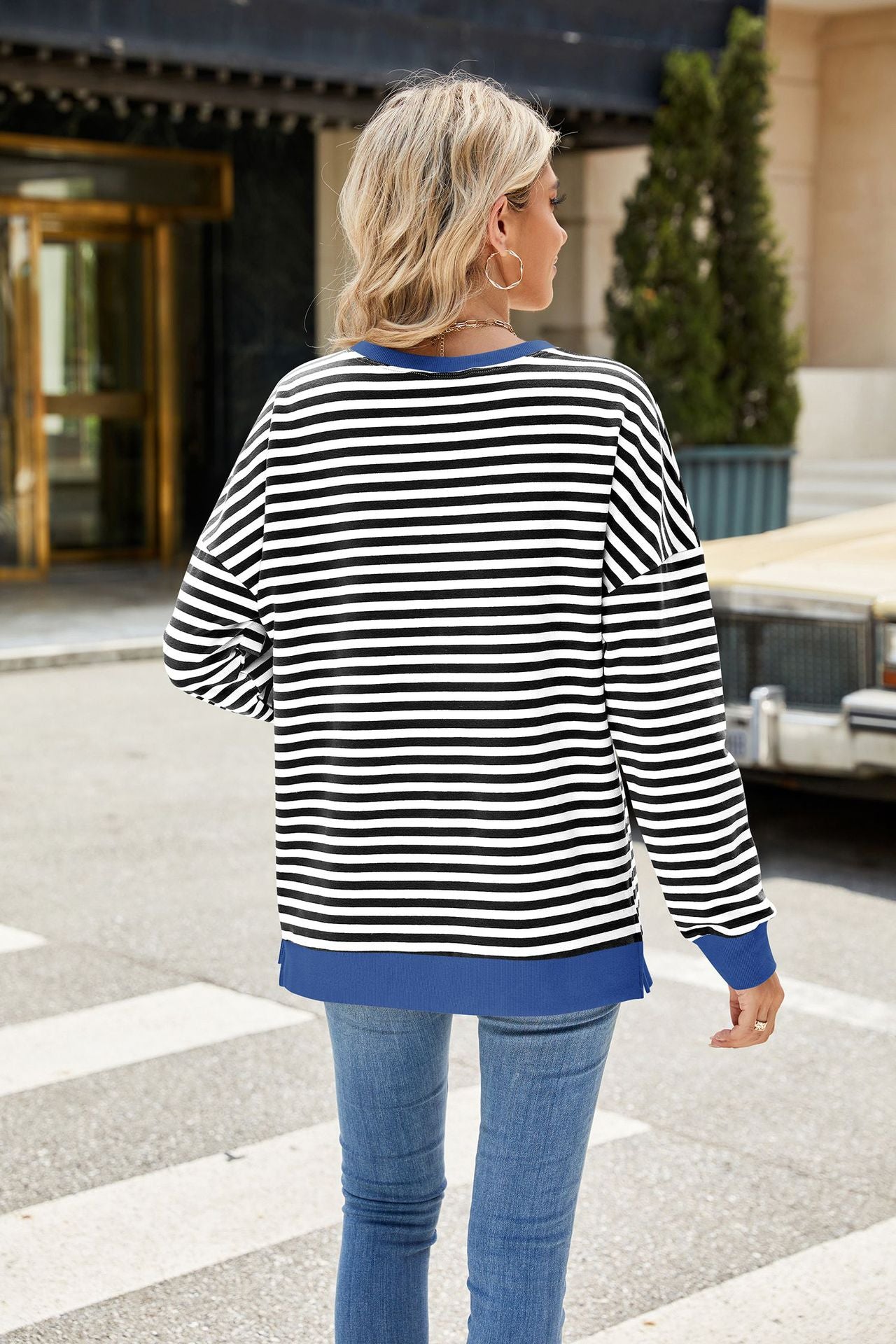 Contrasting Crew Neck Split Long Sleeve Loose Striped Sweater