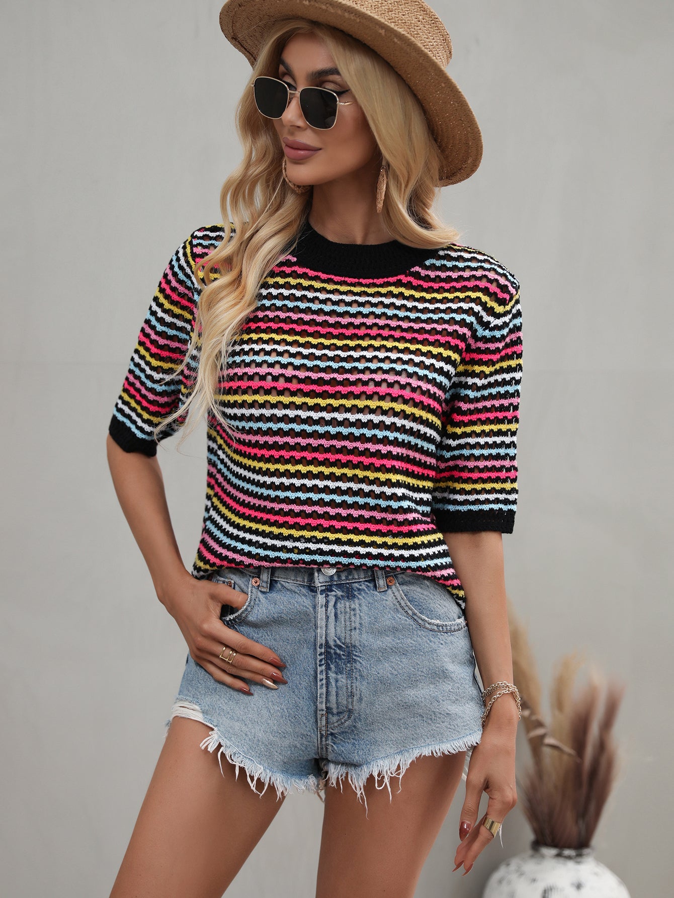 Panelled Cut-out Knit with Loose Crew-neck Stripes