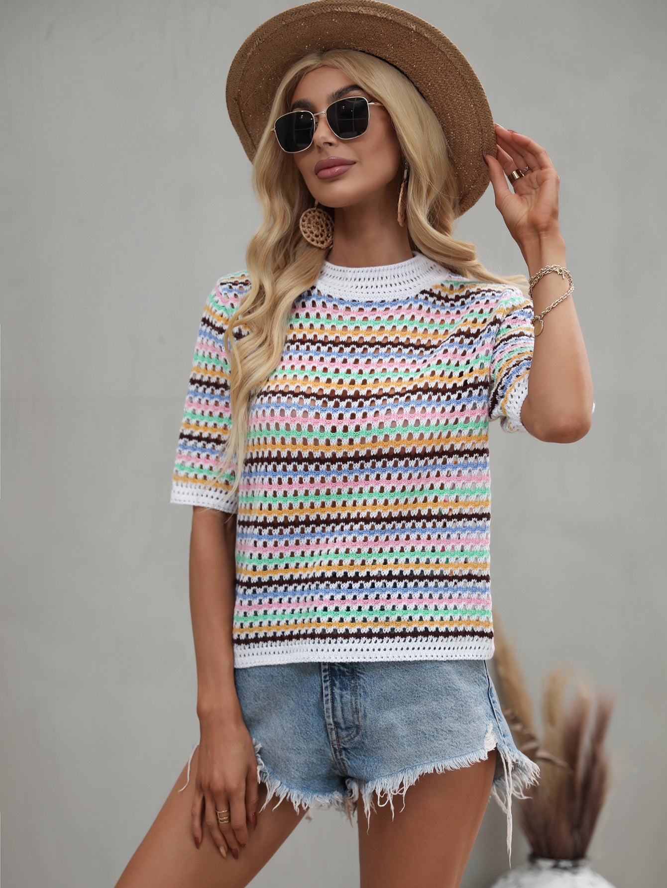 Panelled Cut-out Knit with Loose Crew-neck Stripes