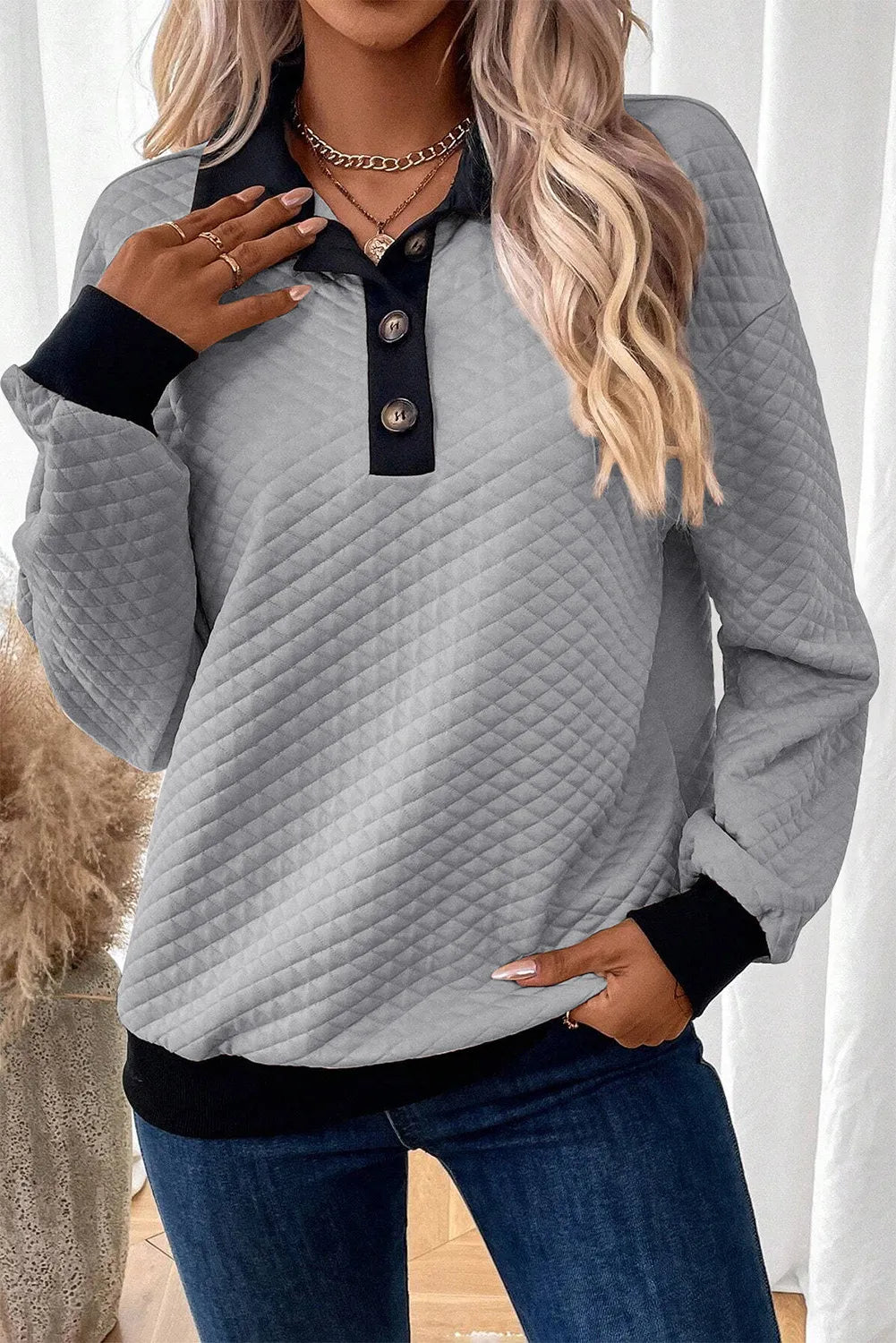 Oatmeal Textured Colorblock Edge Buttoned Collar Sweatshirt