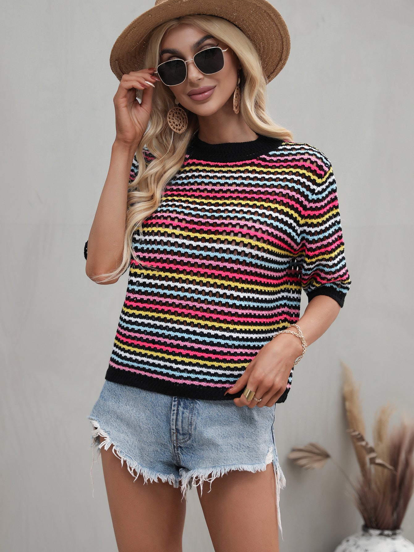 Panelled Cut-out Knit with Loose Crew-neck Stripes