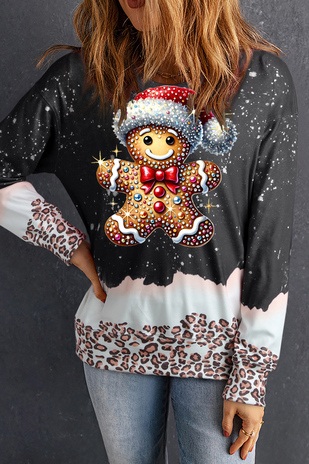 Santa Hat Bear Pattern Bleached Pullover Sweatshirt